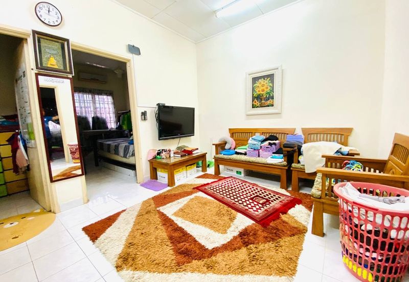 FREEHOLD RENOVATED EXTRA TANAH Teres 2 Tingkat Taman Bukit Subang For Sale