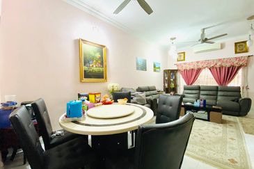 FREEHOLD RENOVATED EXTRA TANAH Teres 2 Tingkat Taman Bukit Subang For Sale