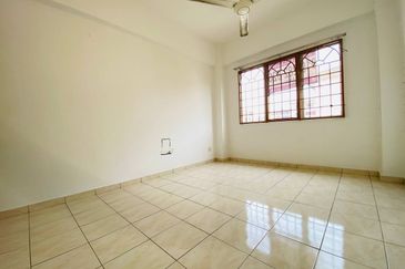 Apartment Mawar, Taman Sutera