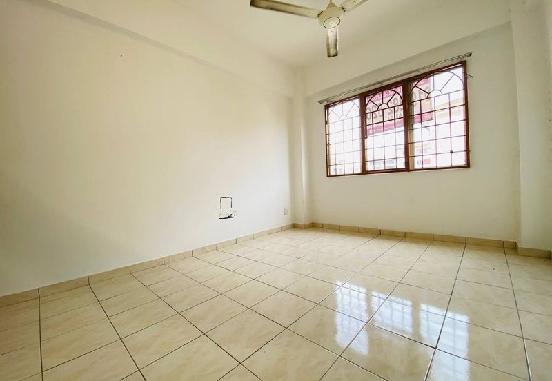 Apartment Mawar, Taman Sutera