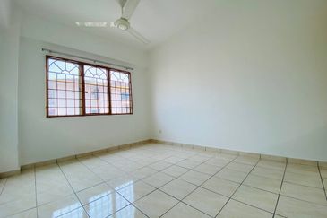 Apartment Mawar, Taman Sutera
