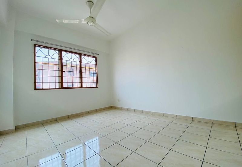 Apartment Mawar, Taman Sutera