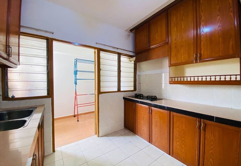 Apartment Mawar, Taman Sutera