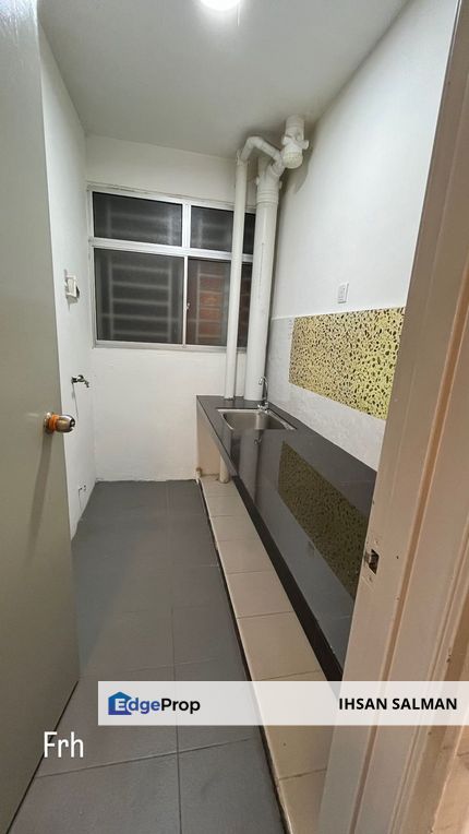 KITCHEN CABINET 2 CAR PARK Sentrovue Apartment Bandar Puncak Alam For Rent, Selangor, Bandar Puncak Alam