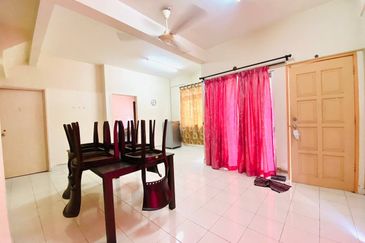 RENOVATED MOVE IN CONDITION Semi D Cluster 2 Tingkat Fasa 2 Bandar Puncak Alam For Sale