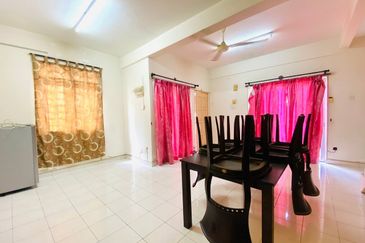 RENOVATED MOVE IN CONDITION Semi D Cluster 2 Tingkat Fasa 2 Bandar Puncak Alam For Sale