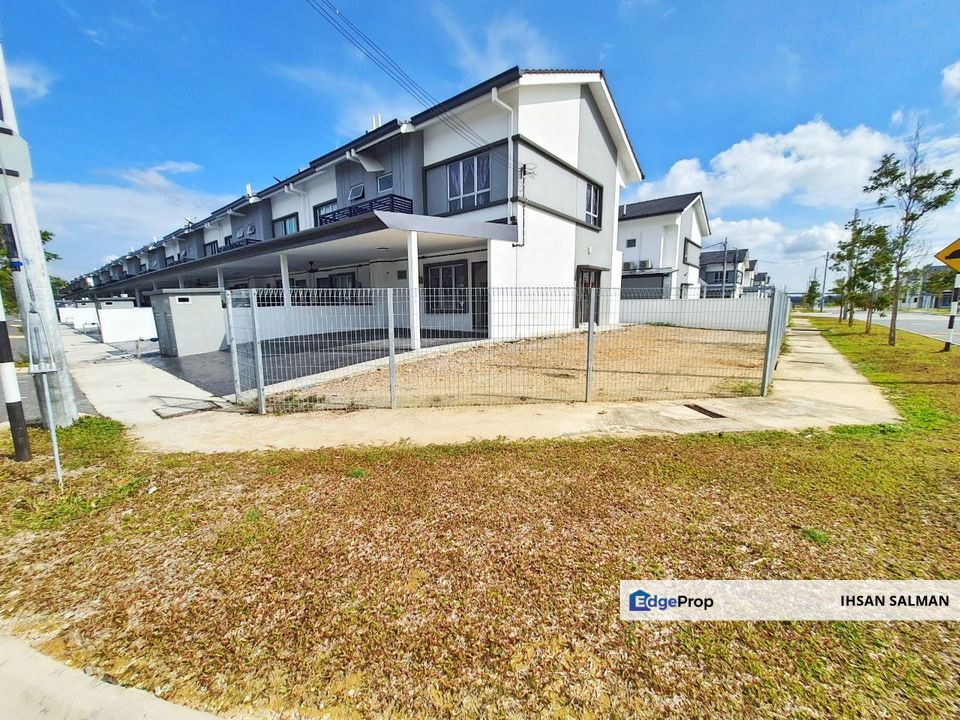 CORNER LOT Double Storey Terrace Rentak Perdana Alam Perdana Puncak ...