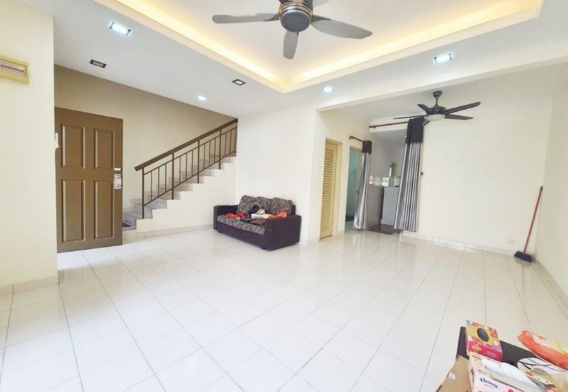 RENOVATED EXTENDED Double Storey Terrace Alam Suria Puncak Alam For Sale