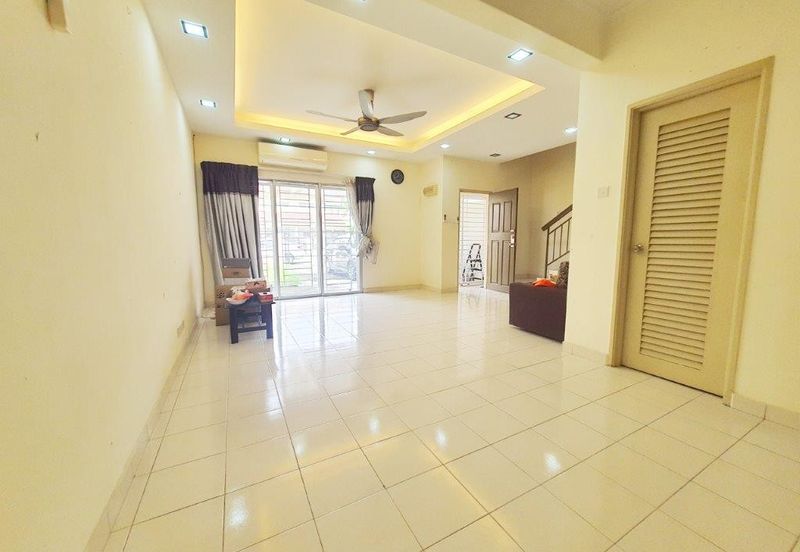 RENOVATED EXTENDED Double Storey Terrace Alam Suria Puncak Alam For Sale
