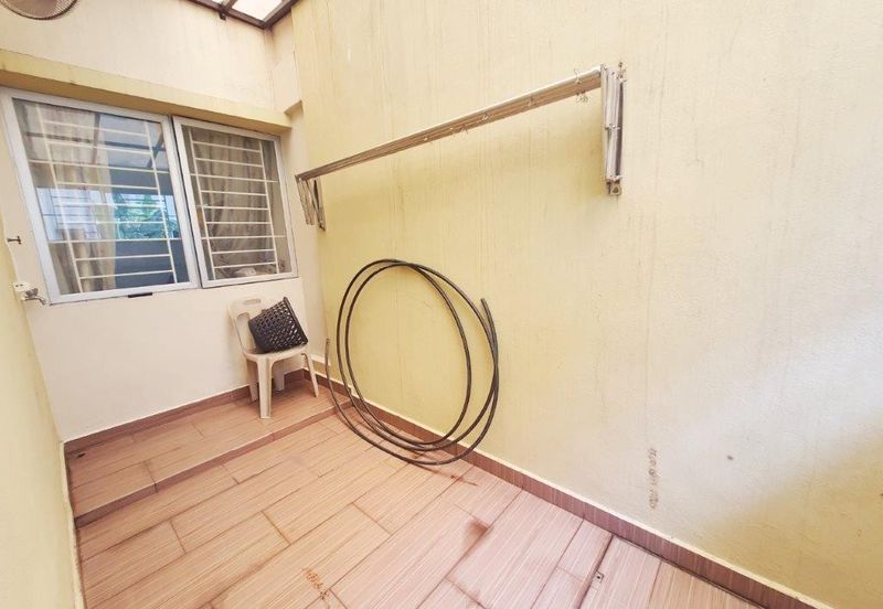 RENOVATED EXTENDED Double Storey Terrace Alam Suria Puncak Alam For Sale