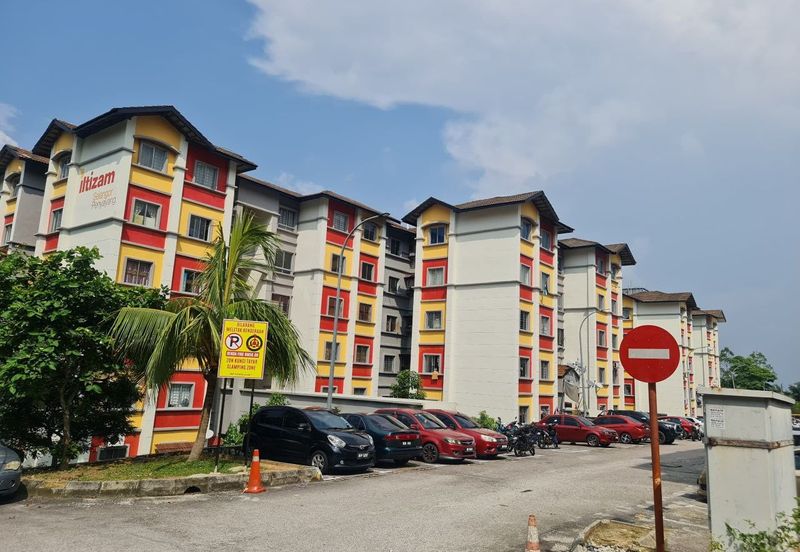 Astana Alam Apartment