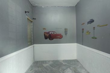 Iris Apartment, Taman Saujana Utama