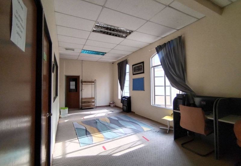 END LOT CHEAPEST NEAR ECRL Double Storey Shoplot Lorong Az Zaharah Puncak Alam For Sale