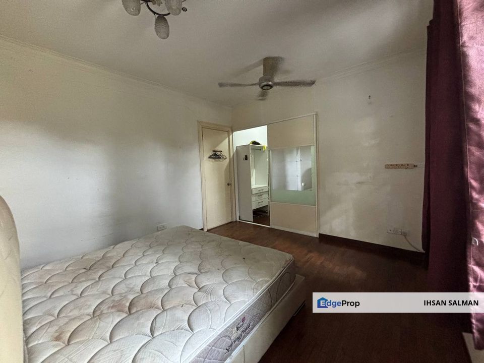 FACING OPEN FREEHOLD 5 ROOMS Double Storey Terrace Alam Impian Shah Alam For Sale, Selangor, Shah Alam