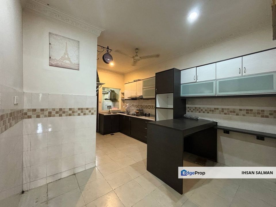 FACING OPEN FREEHOLD 5 ROOMS Double Storey Terrace Alam Impian Shah Alam For Sale, Selangor, Shah Alam