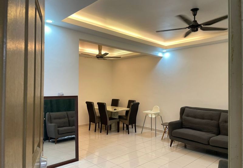 ADA KITCHEN CABINET Teres 2 Tingkat Alam Suria Puncak Alam For Rent