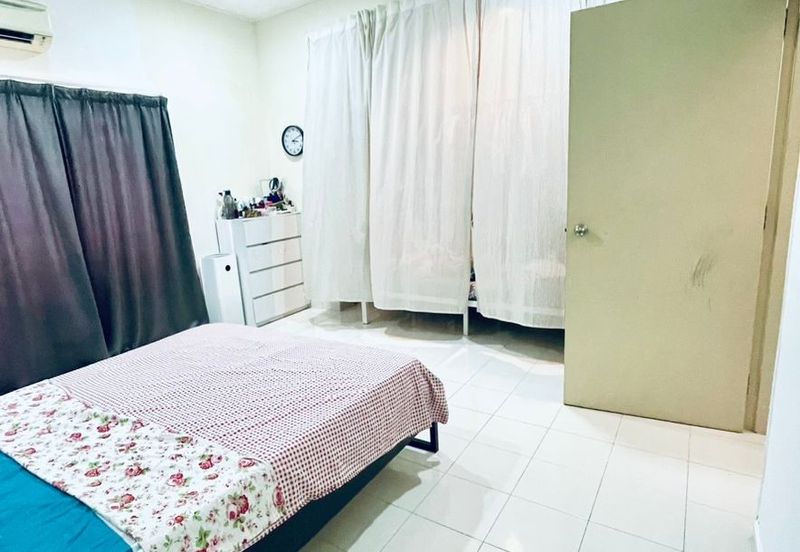 ADA KITCHEN CABINET Teres 2 Tingkat Alam Suria Puncak Alam For Rent