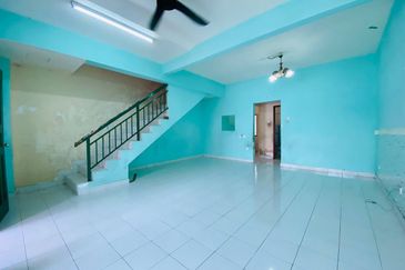 PALING MURAH DEKAT MASJID Teres 2 Tingkat Alam Jaya Puncak Alam For Sale