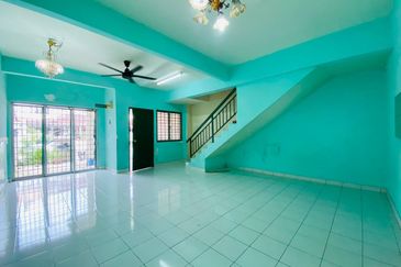 PALING MURAH DEKAT MASJID Teres 2 Tingkat Alam Jaya Puncak Alam For Sale