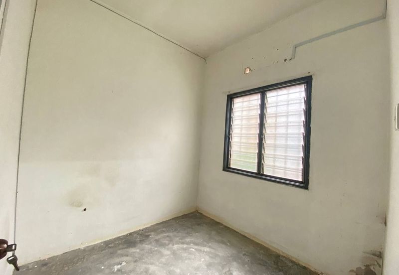 RENOVATED EXTENDED DEKAT MASJID Teres 2 Tingkat Fasa 2 Puncak Alam For Sale