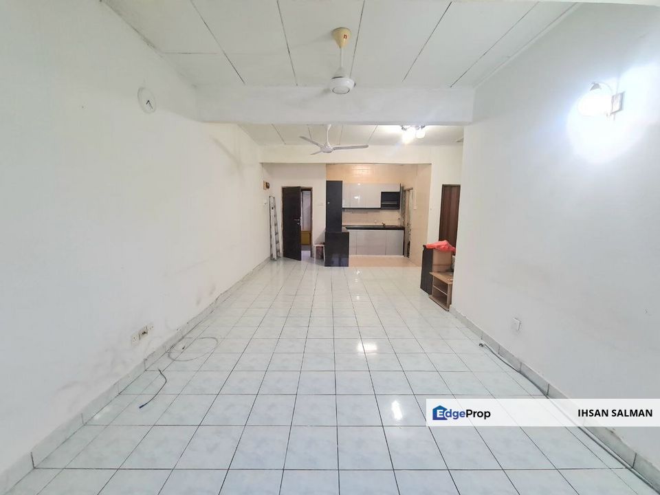 MURAH 50k ADA KITCHEN CABINET Pangsapuri Mutiara Subang Seksyen U5 Shah Alam For Sale, Selangor, Subang