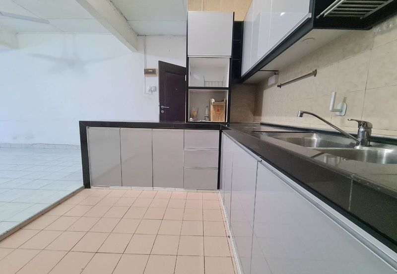 Pangsapuri Mutiara Subang