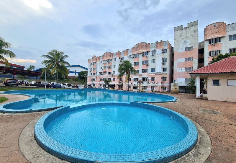 Pangsapuri Mutiara Subang