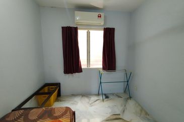 Flat PKNS, Seksyen 7