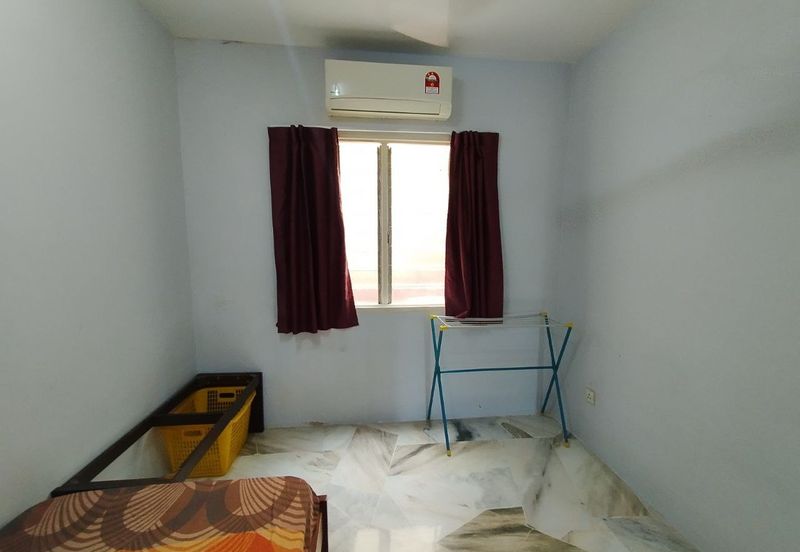 Flat PKNS, Seksyen 7