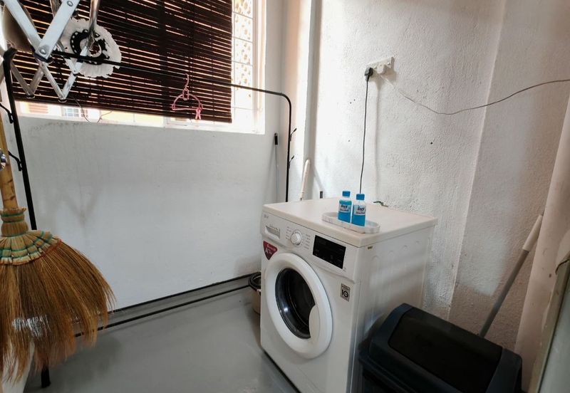 Pangsapuri Seroja Bukit Jelutong