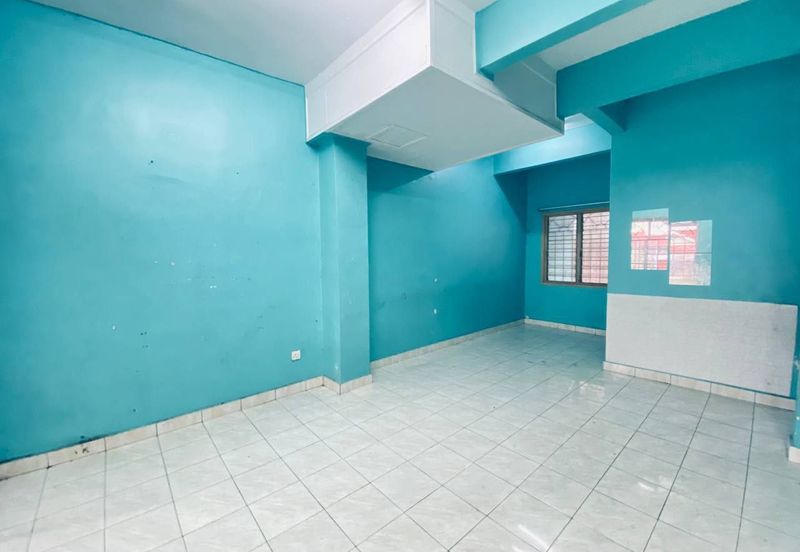 Persiaran Puncak Alam 1 