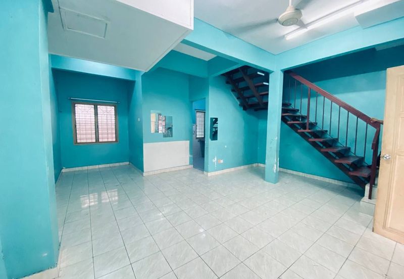 Persiaran Puncak Alam 1 