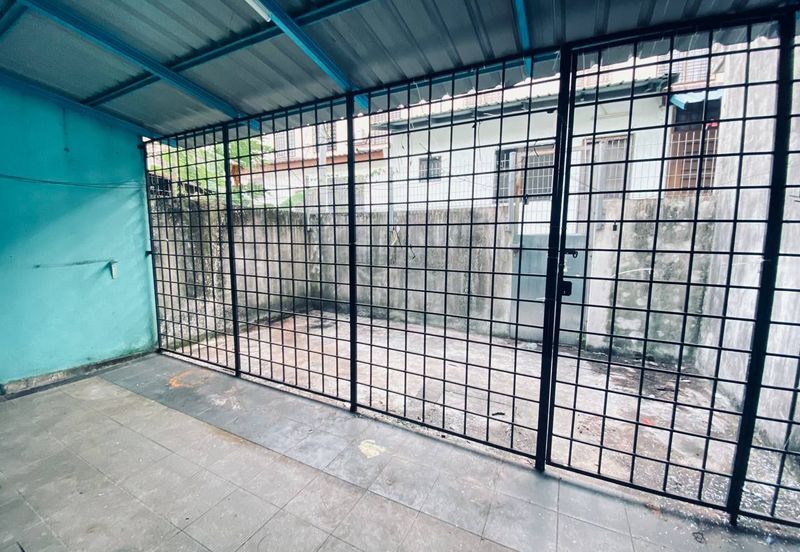 Persiaran Puncak Alam 1 