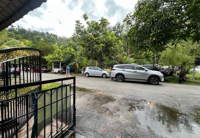 Persiaran Puncak Alam 1 