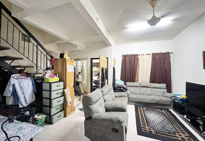 Persiaran Puncak Alam 1 