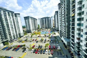 Residensi Laguna Biru 2