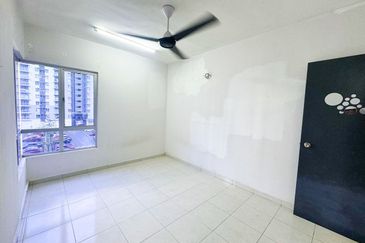 Residensi Laguna Biru 2