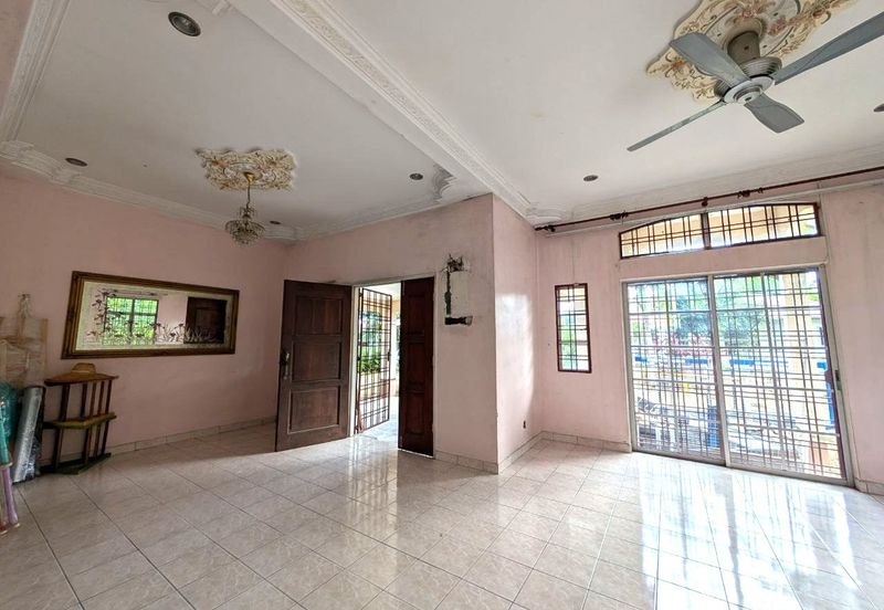 Persiaran Puncak Alam 1 