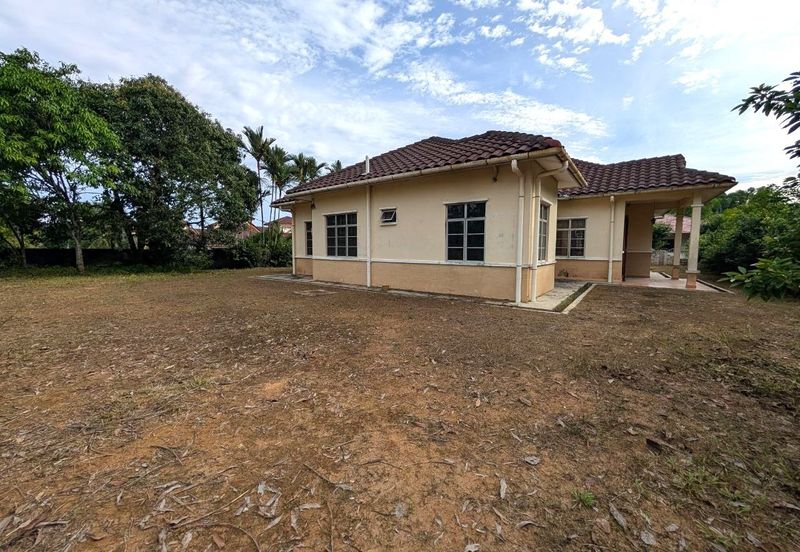 Persiaran Puncak Alam 1 