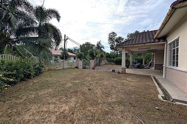 Persiaran Puncak Alam 1 