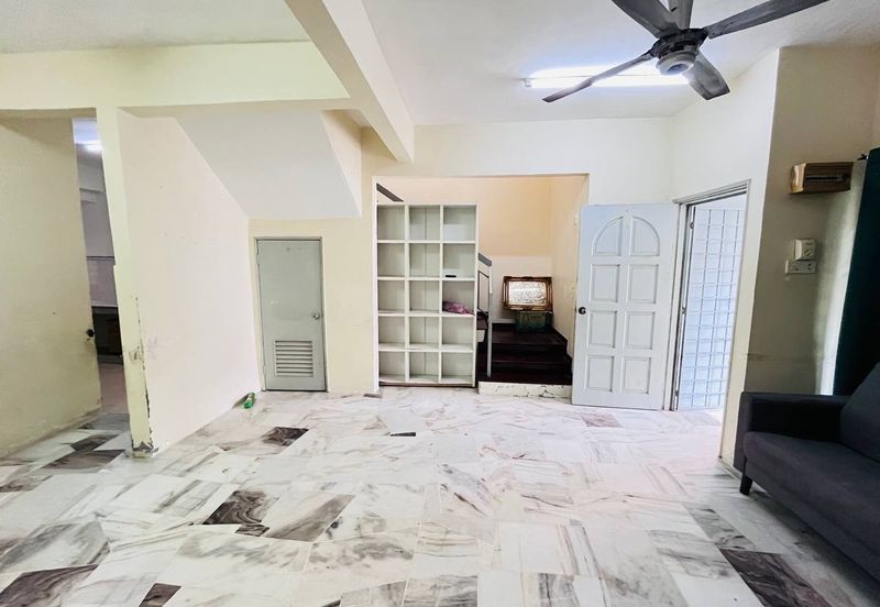 Persiaran Puncak Alam 1 