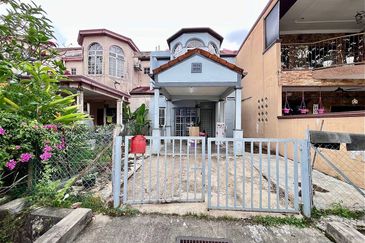 Persiaran Puncak Alam 1 