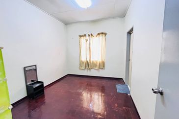 Persiaran Puncak Alam 1 