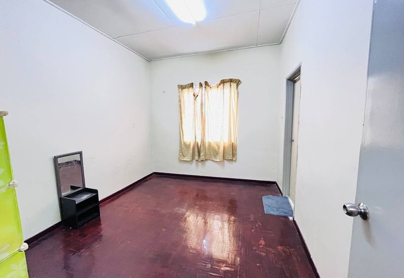 Persiaran Puncak Alam 1 