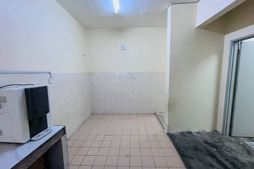 Persiaran Puncak Alam 1 