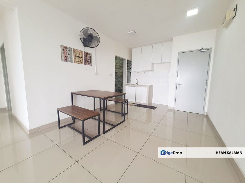 PARTIAL FURNISHED FACING ECOWORLD Sentrovue Apartment Puncak Alam For Rent, Selangor, Bandar Puncak Alam