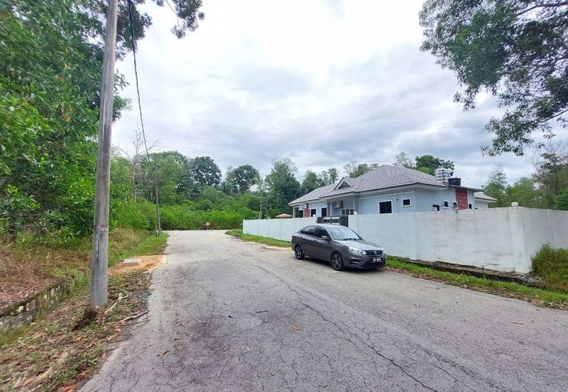 Persiaran Puncak Alam 1 