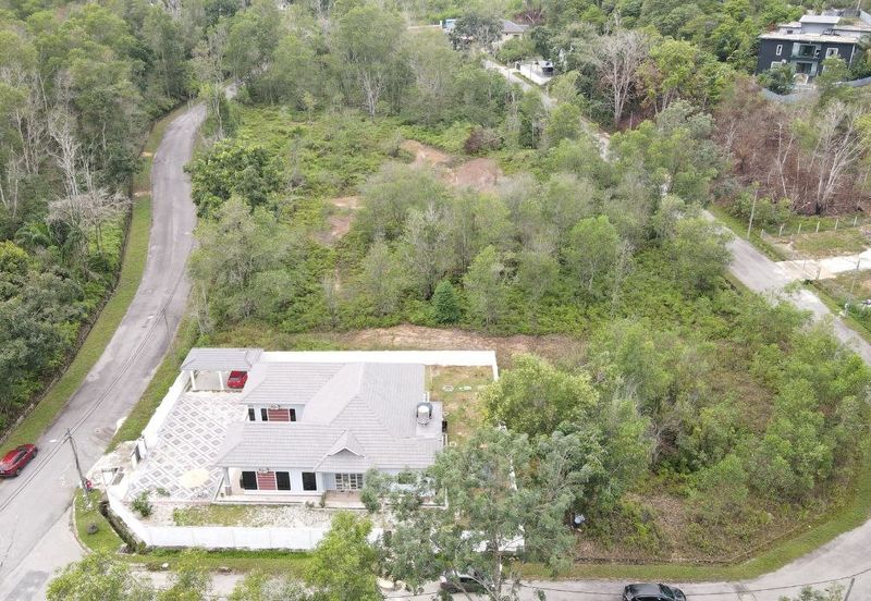 Persiaran Puncak Alam 1 