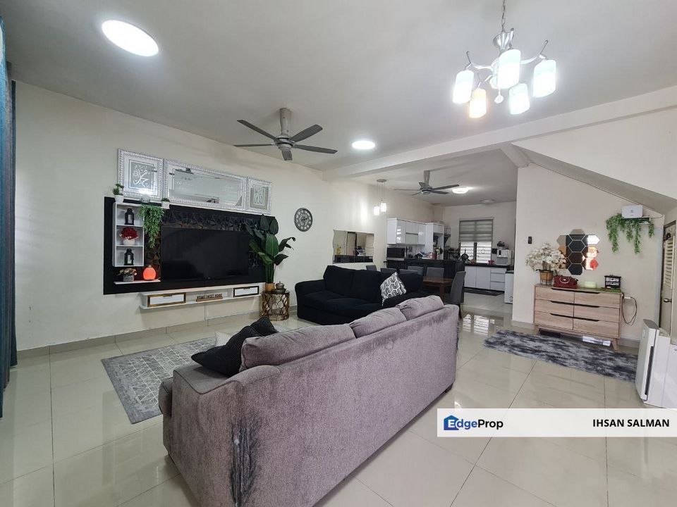 DEKAT AEON KITCHEN CABINET Teres 2 Tingkat Saujana Rawang For Sale, Selangor, Bandar Country Homes