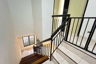 Persiaran Puncak Alam 2 